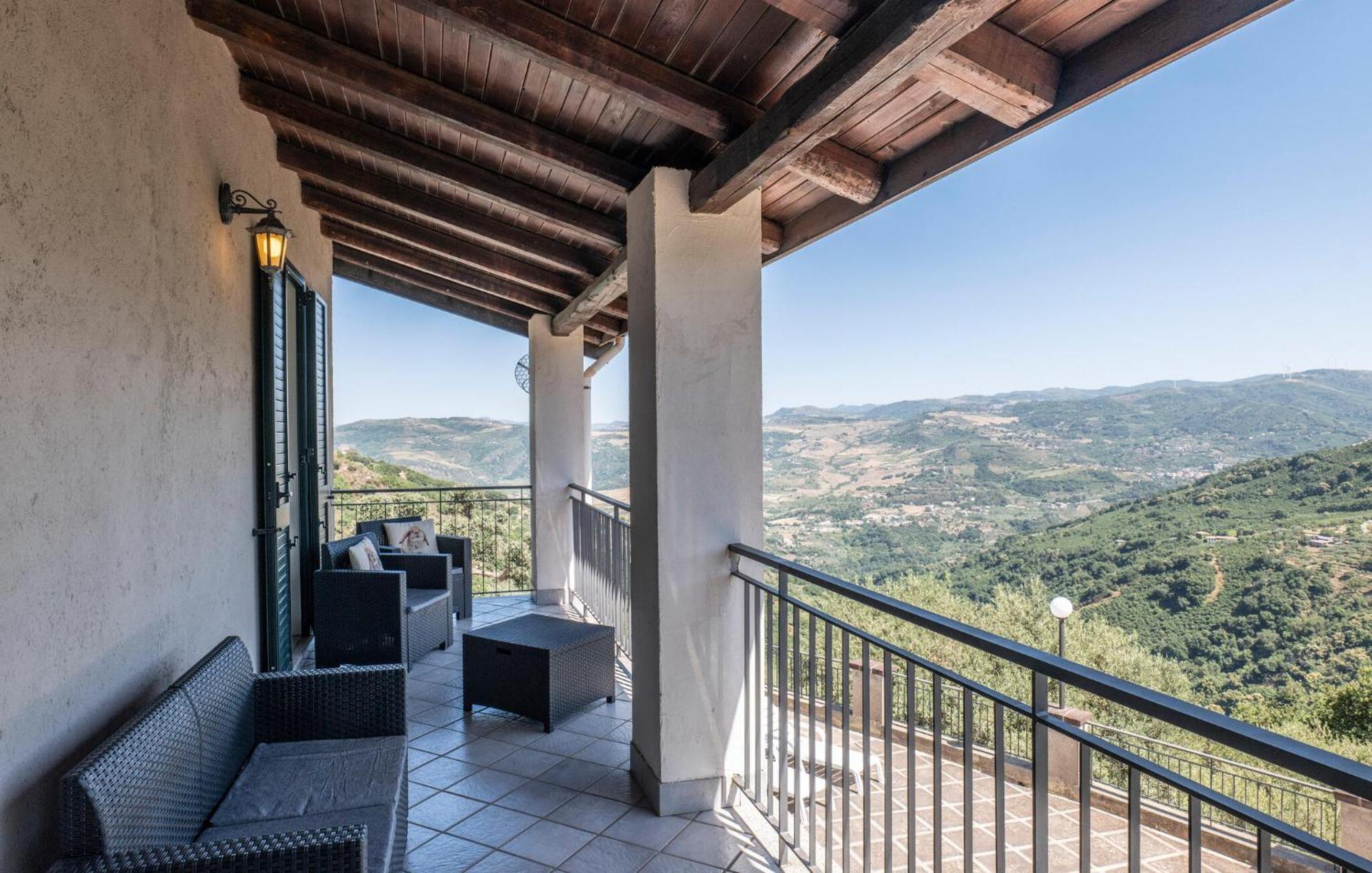 3 Bedroom Beautiful Home In Librizzi Exteriér fotografie
